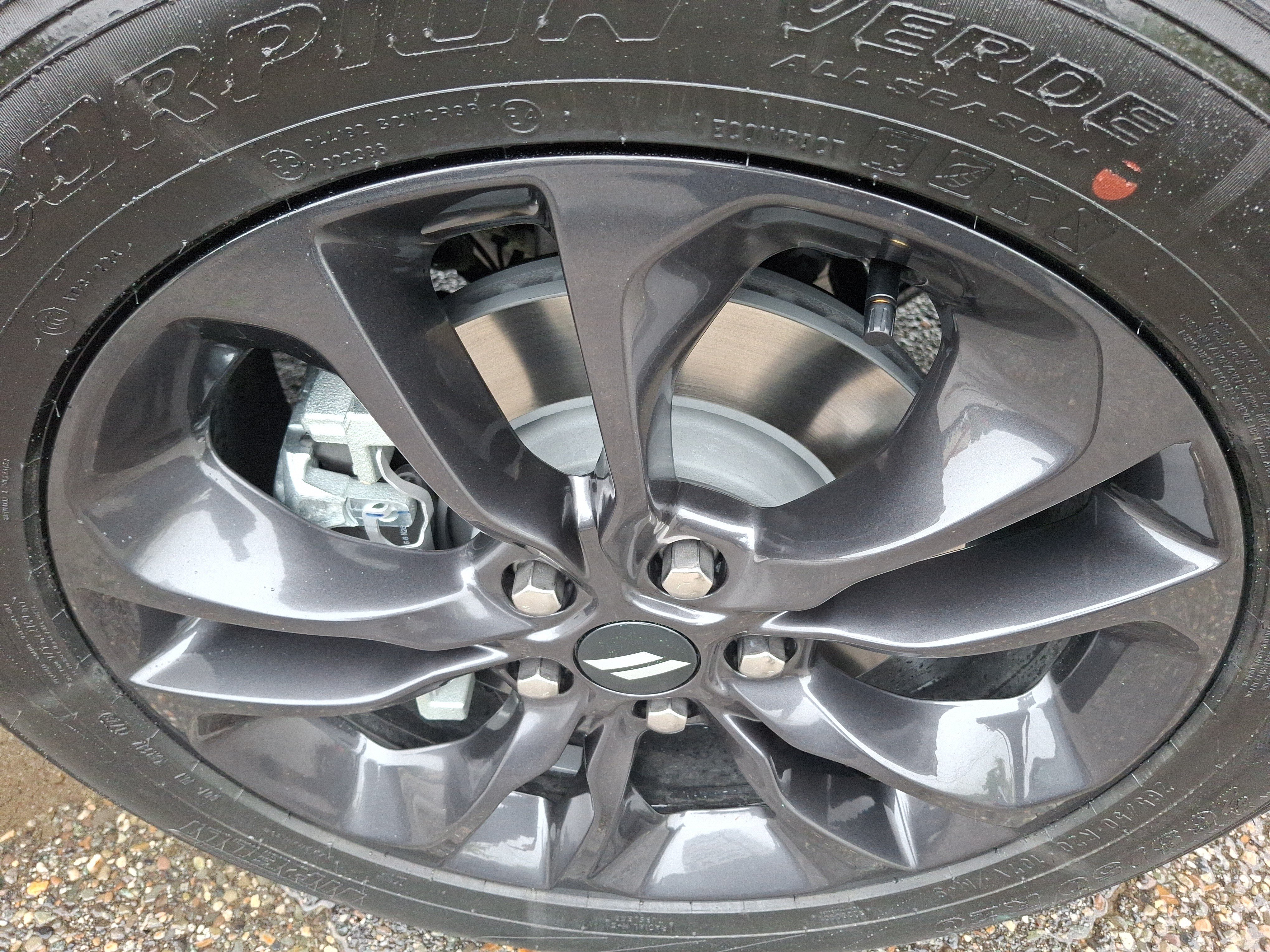 New 2026 Diamond Black Clear-Coat Exterior Paint Dodge GT Plus image 21
