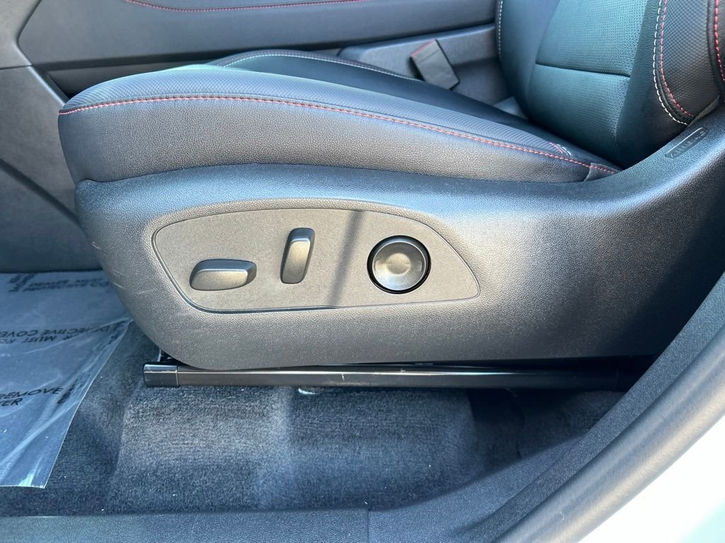 Used 2026 Polar White Chevrolet Z71 image 14