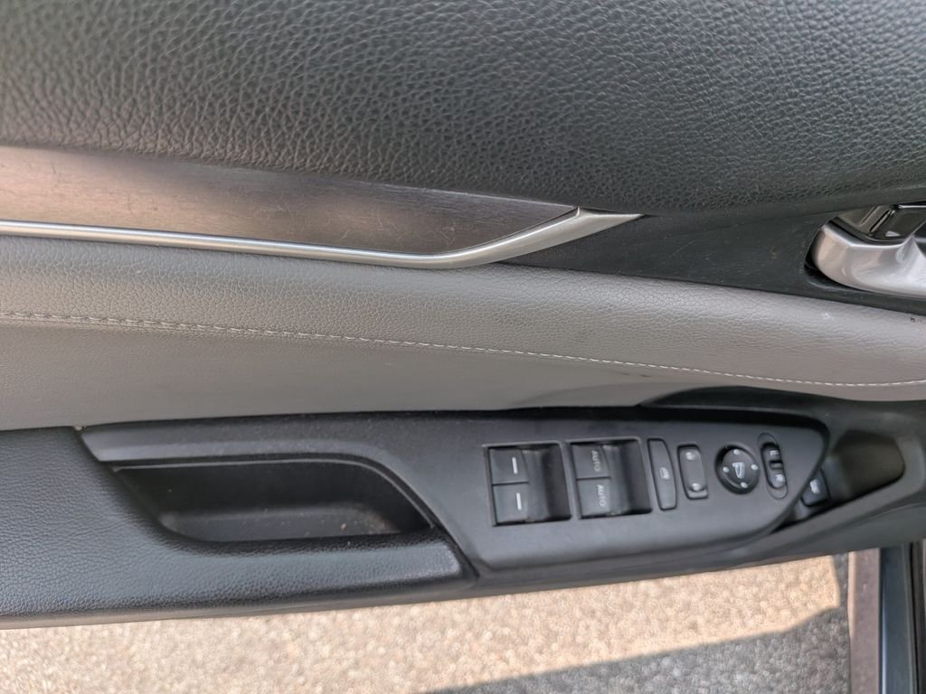 Used 2017 Blue Honda EX-L image 8
