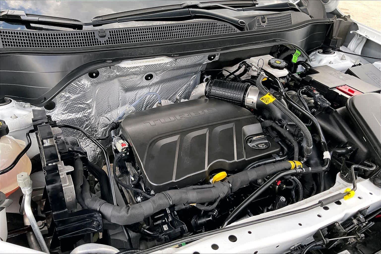 2025 Chevrolet Trax LT - Photo 32