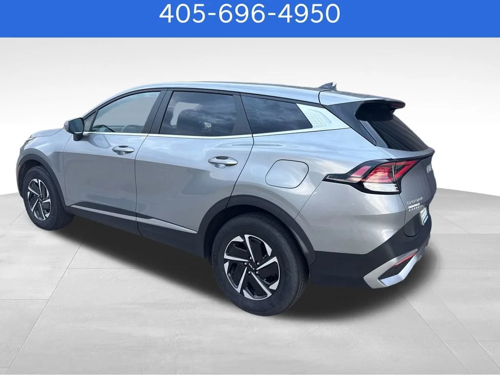 Pre-Owned 2023 Kia Sportage Hybrid LX