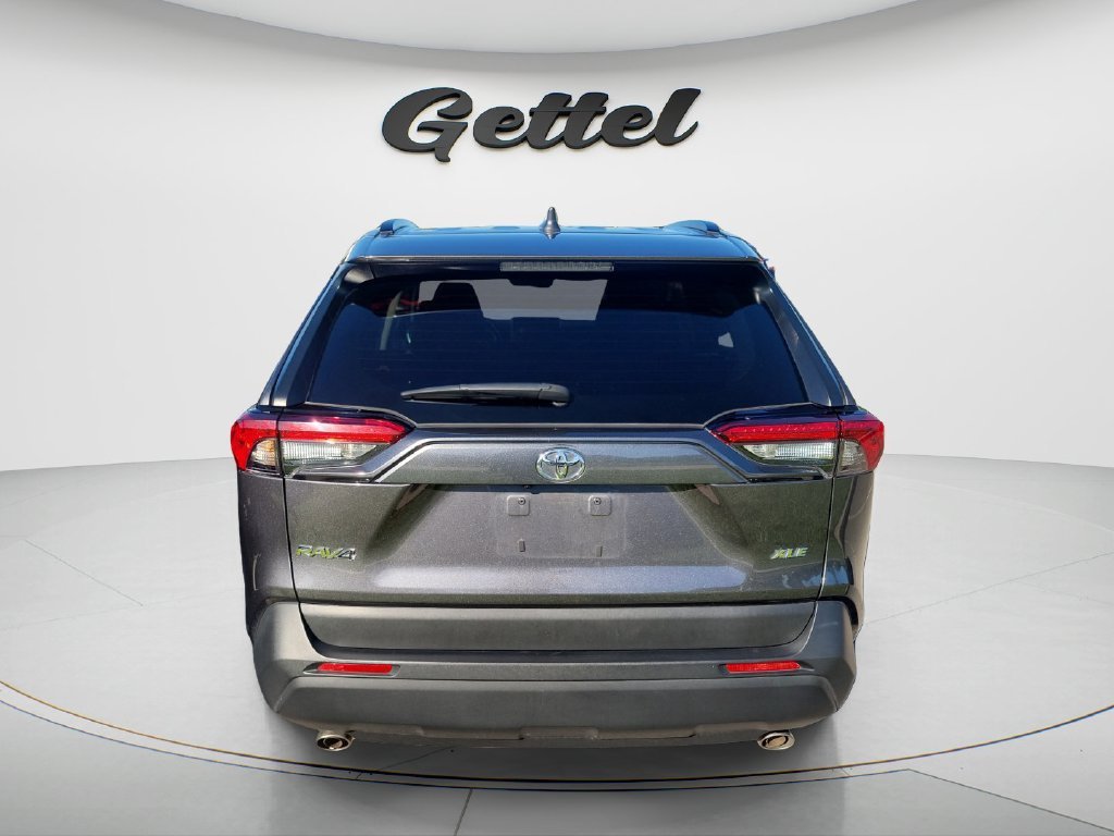 Used 2025 Gray Toyota XLE image 5