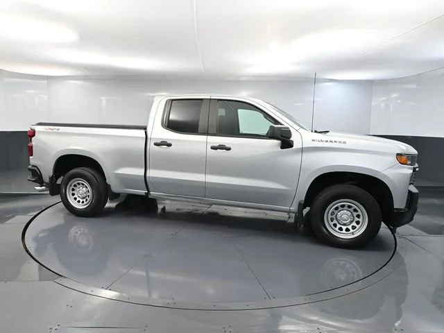 Used 2020 Silver Chevrolet WT image 3