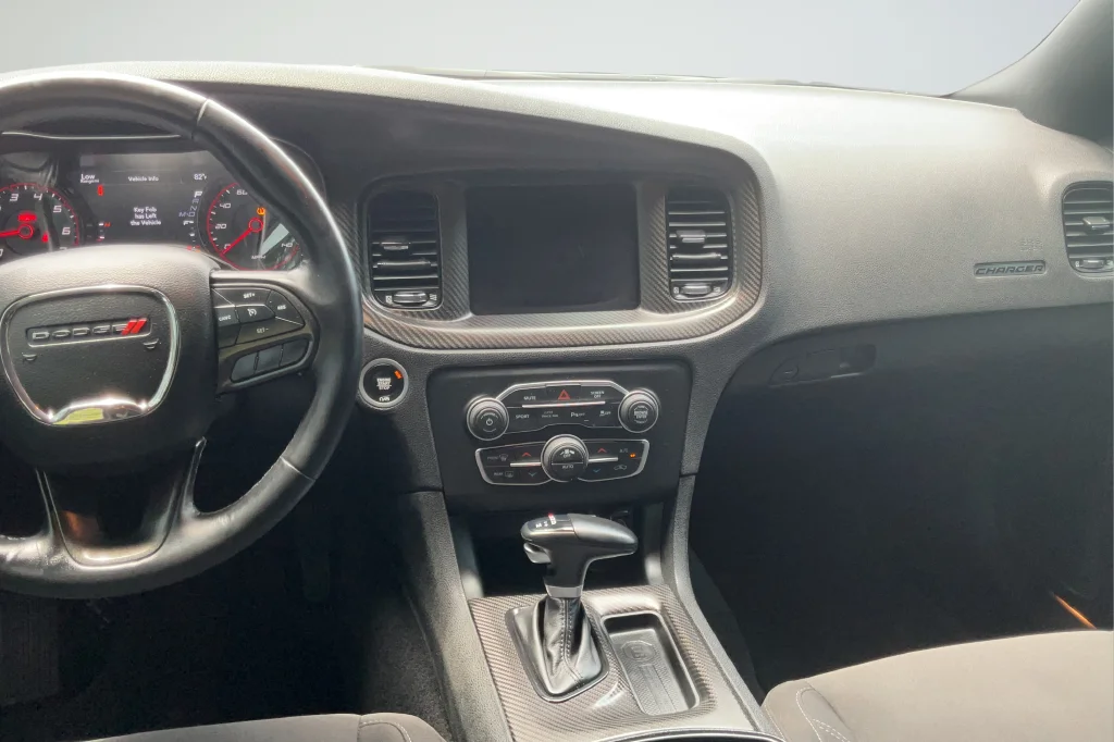 2023 Dodge Charger SXT - Photo 15