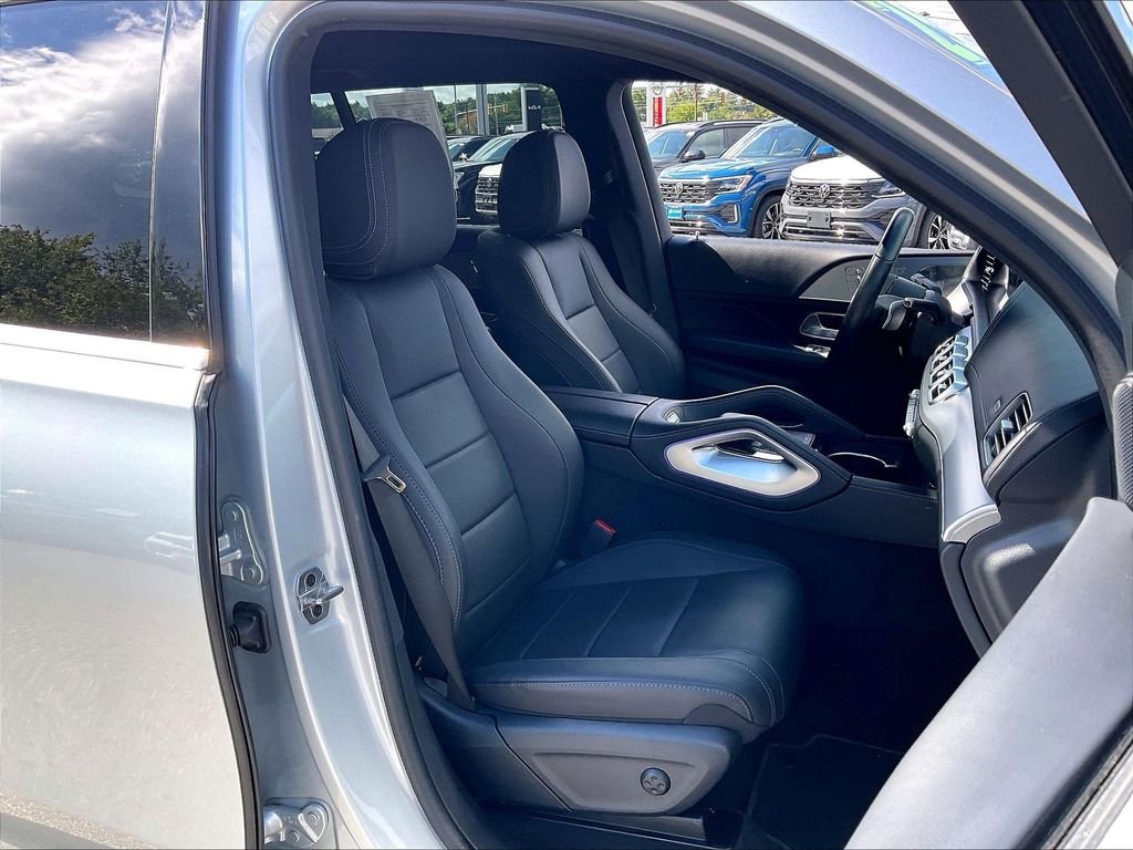 Used 2025 Cirrus Silver Metallic Mercedes-Benz GLS 450 image 10