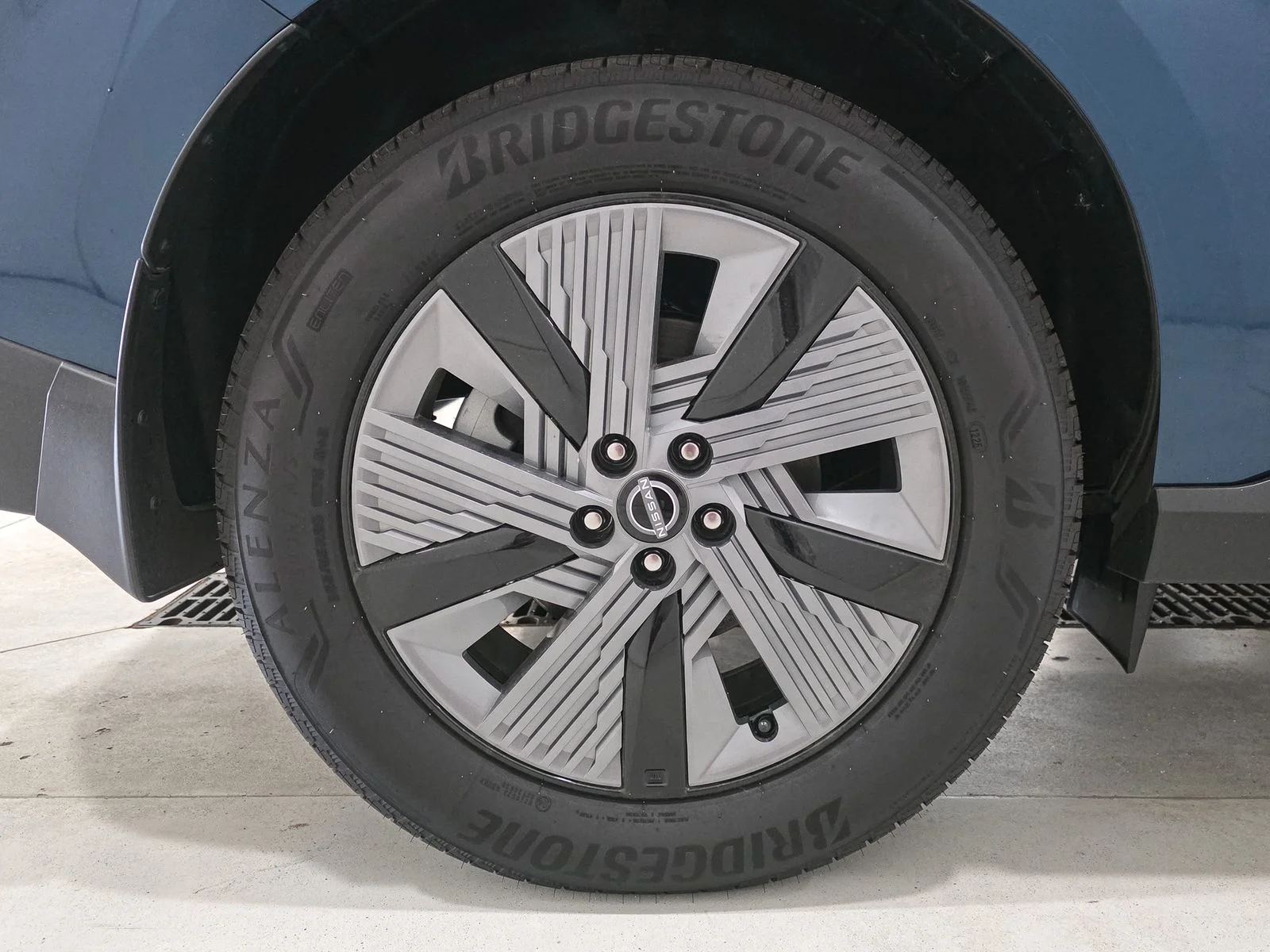 2025 Nissan Murano SL - Photo 18