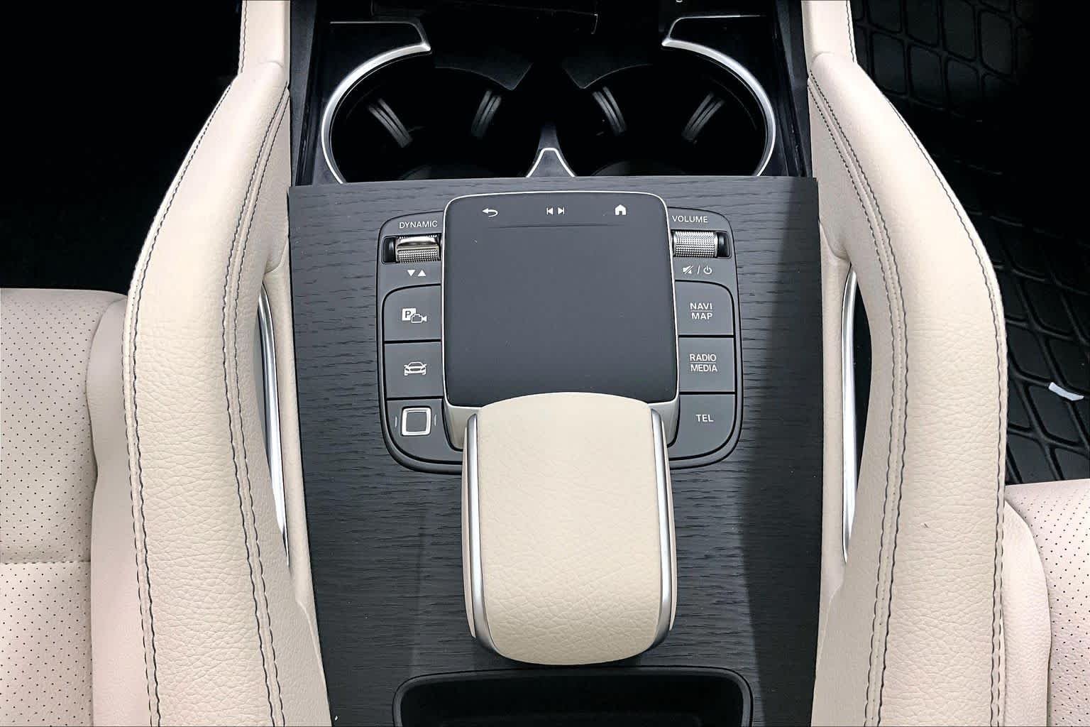 New 2026 MANUFAKTUR Moonlight White Metallic Mercedes-Benz GLE 350 image 18