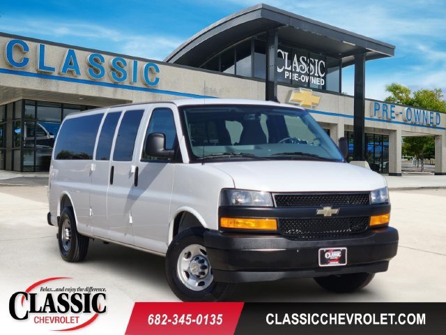 2025 Chevrolet Express Passenger