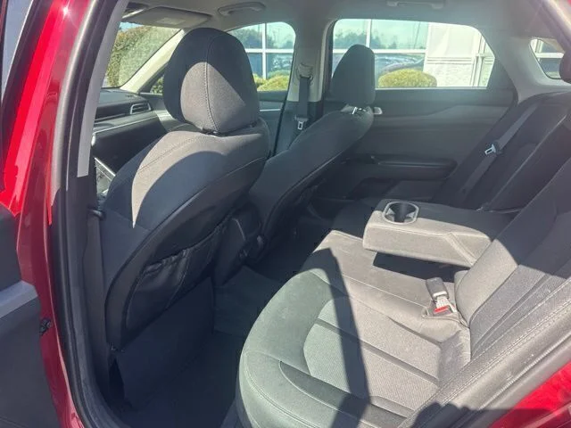 Used 2023 Red Kia LXS image 17