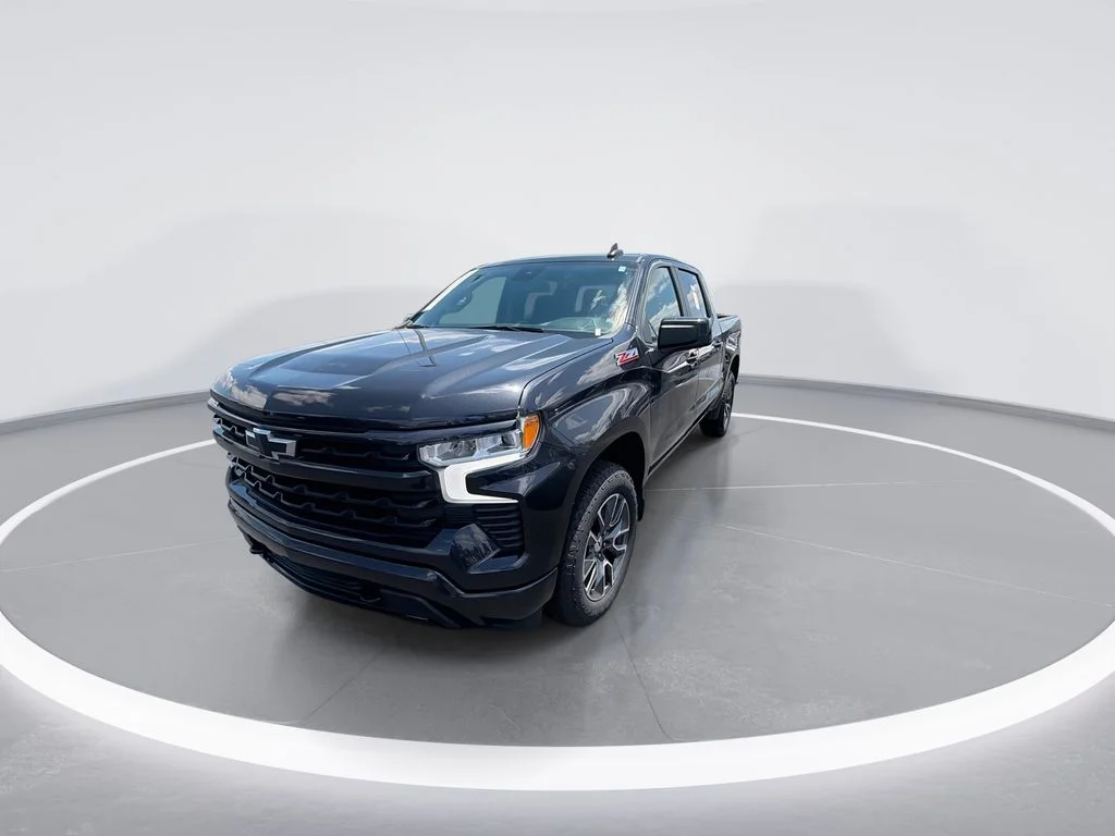 Used 2023 Gray Chevrolet RST image 4