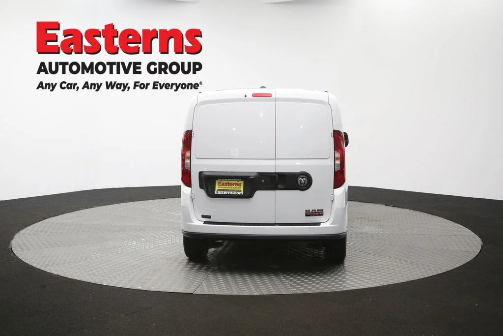Used 2022 White Ram Base image 34