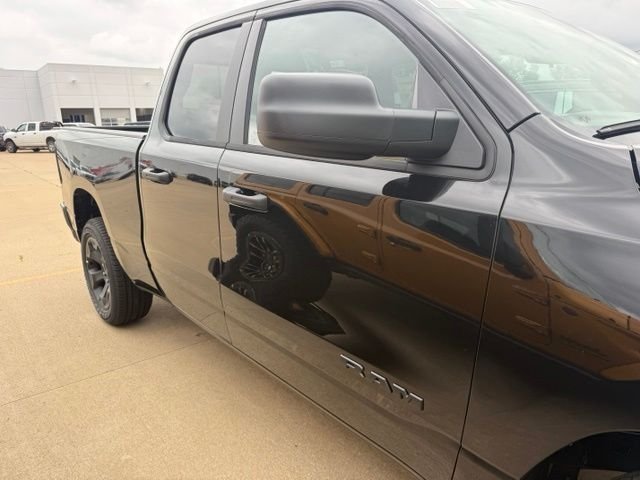 New 2026 Diamond Black Crystal Pearl-Coat Exterior Paint Ram Express image 10