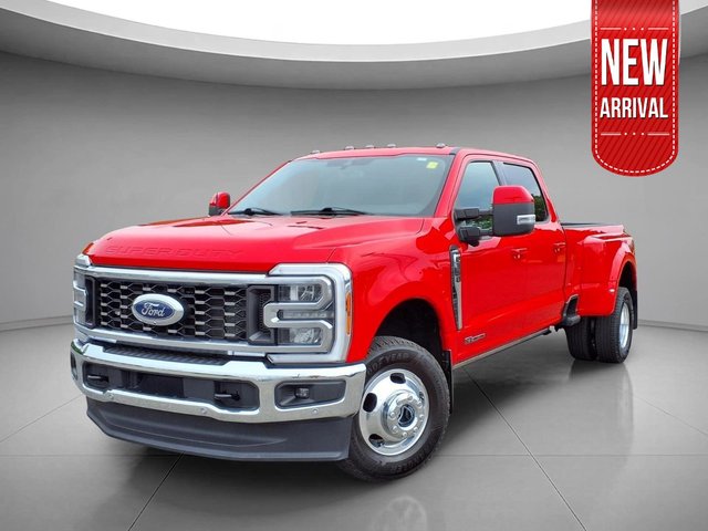 2023 Ford Super Duty F-350 DRW LARIAT