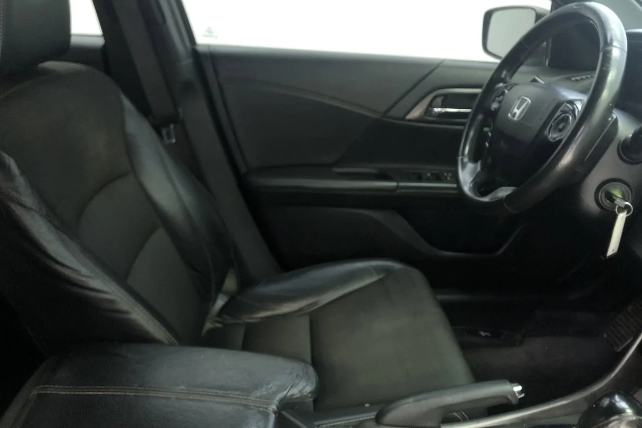 Used 2017 Obsidian Blue Pearl Honda Sport image 19