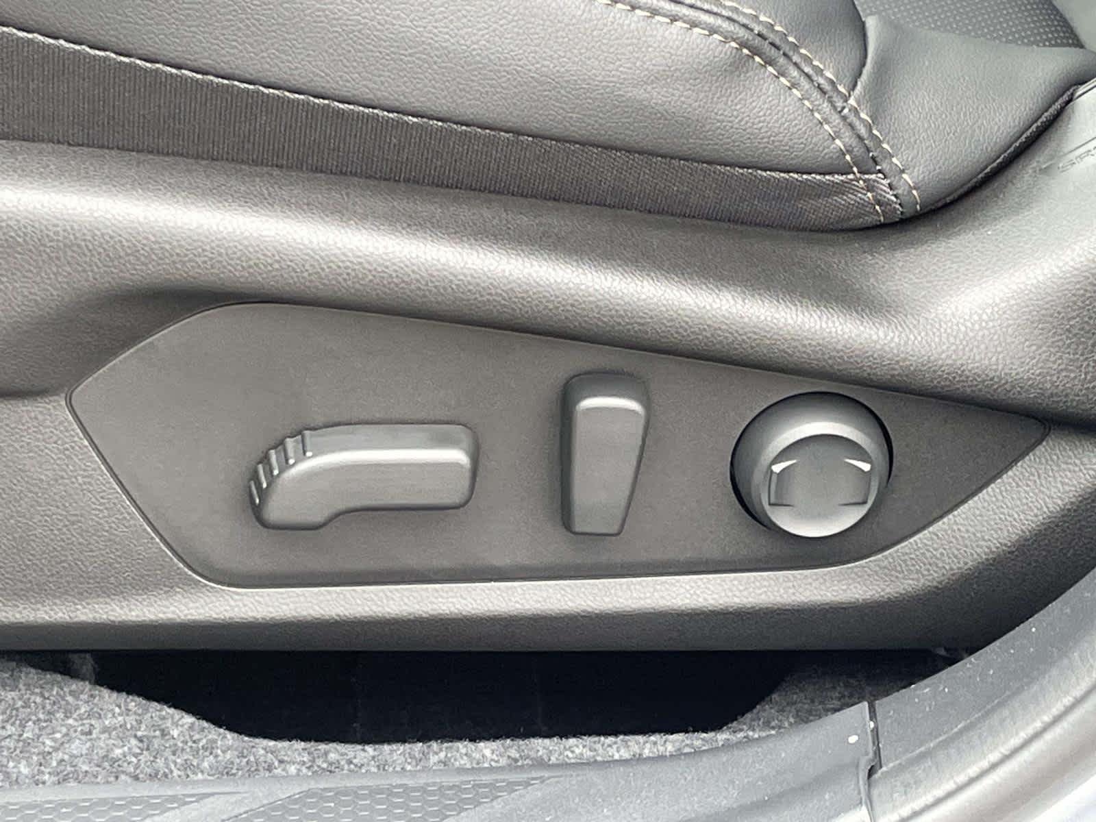 New 2026 Ice Silver Metallic Subaru Limited XT image 17