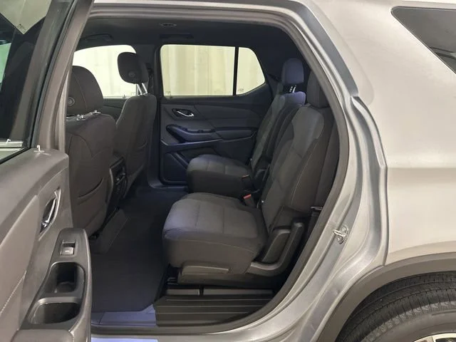 Used 2023 Sterling Gray Metallic Chevrolet LT Cloth image 13