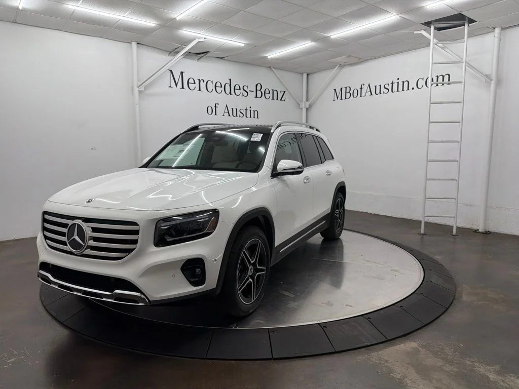 New 2026 White Mercedes-Benz GLB 250 image 3