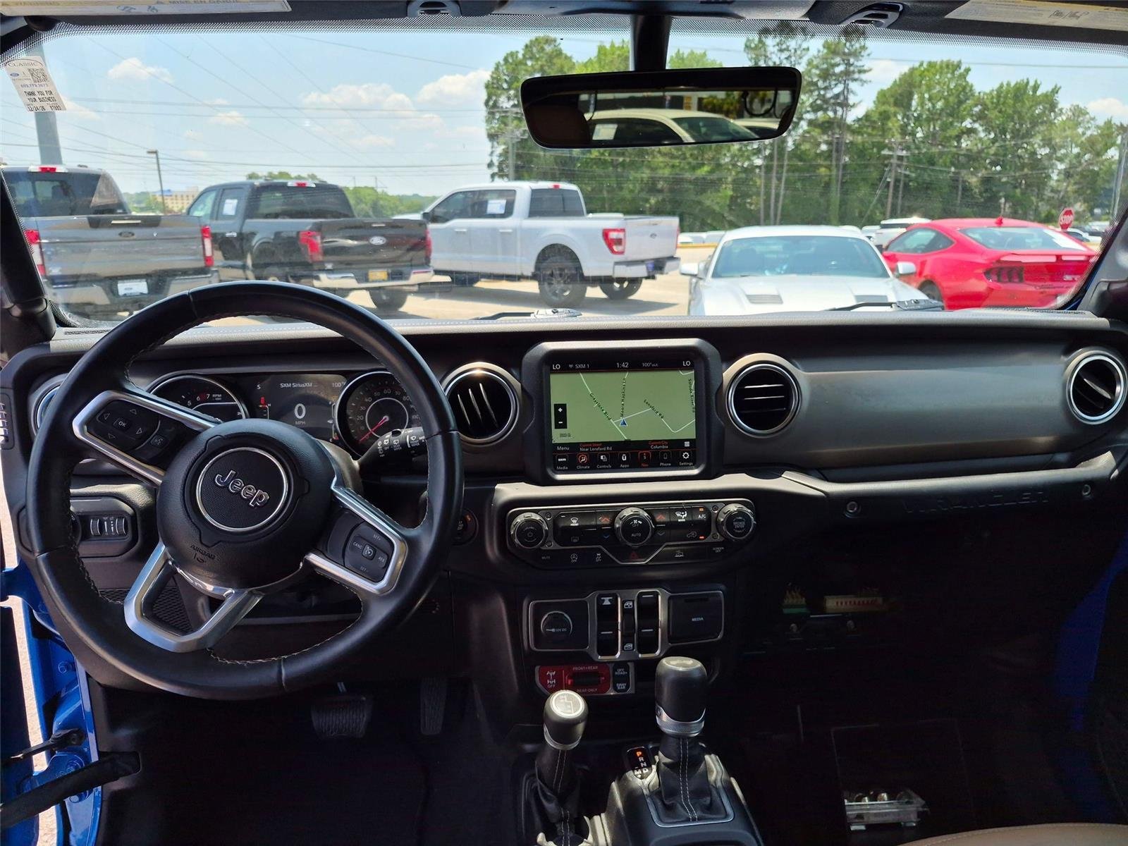 Used 2021 Hydro Blue Pearlcoat Jeep Unlimited Rubicon image 27
