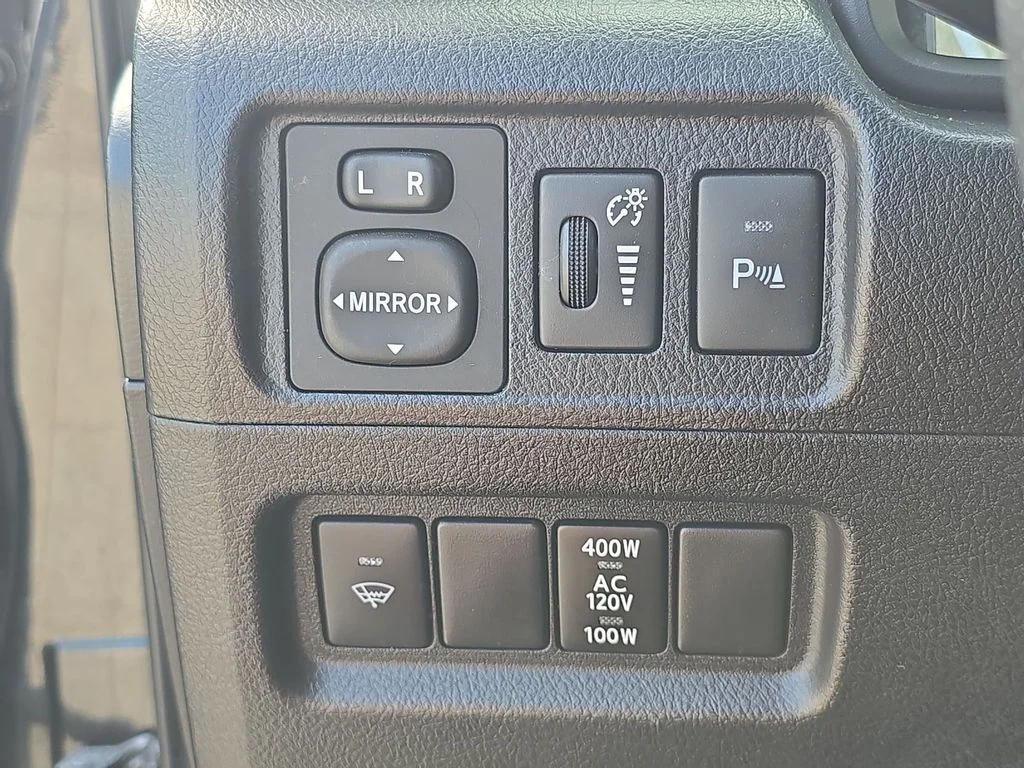 2015 Toyota 4Runner Limited - Photo 18