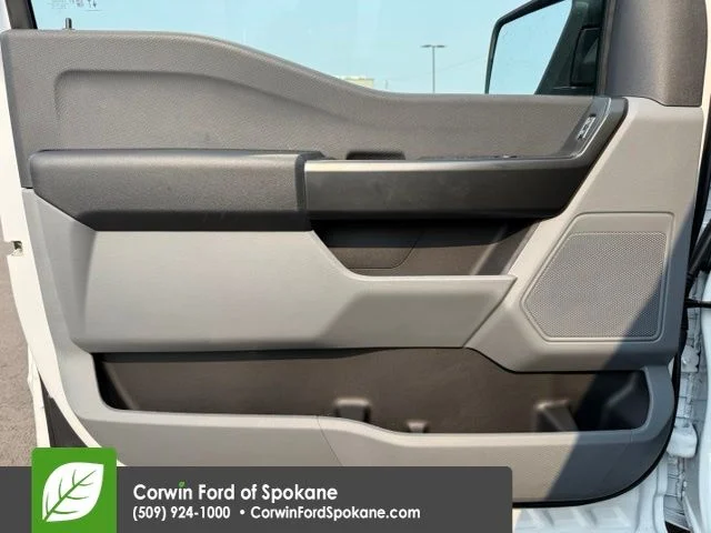 New 2026 Oxford White Ford XL image 17