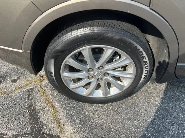 Used 2019 Brown Buick Essence image 12