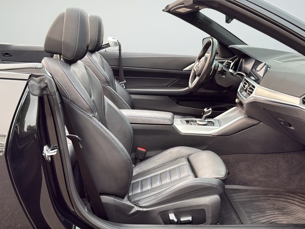 Used 2022 Black BMW M440i xDrive image 23