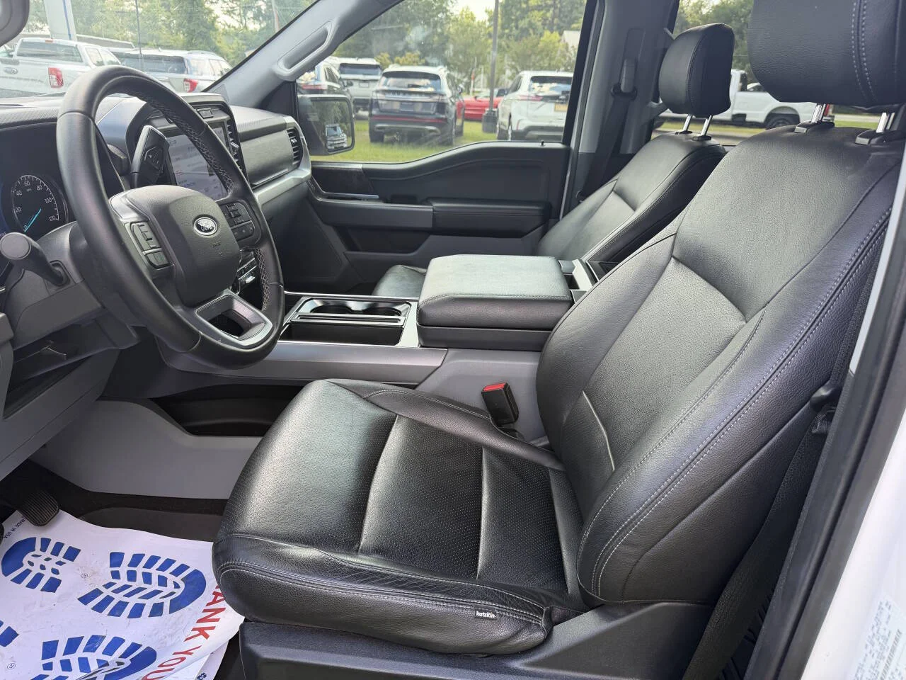 Used 2023 White Ford XLT 4x4 4dr SuperCrew 5.5 ft. SB image 13