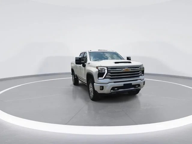 Certified Used 2025 Iridescent Pearl Tricoat Chevrolet High Country image 3