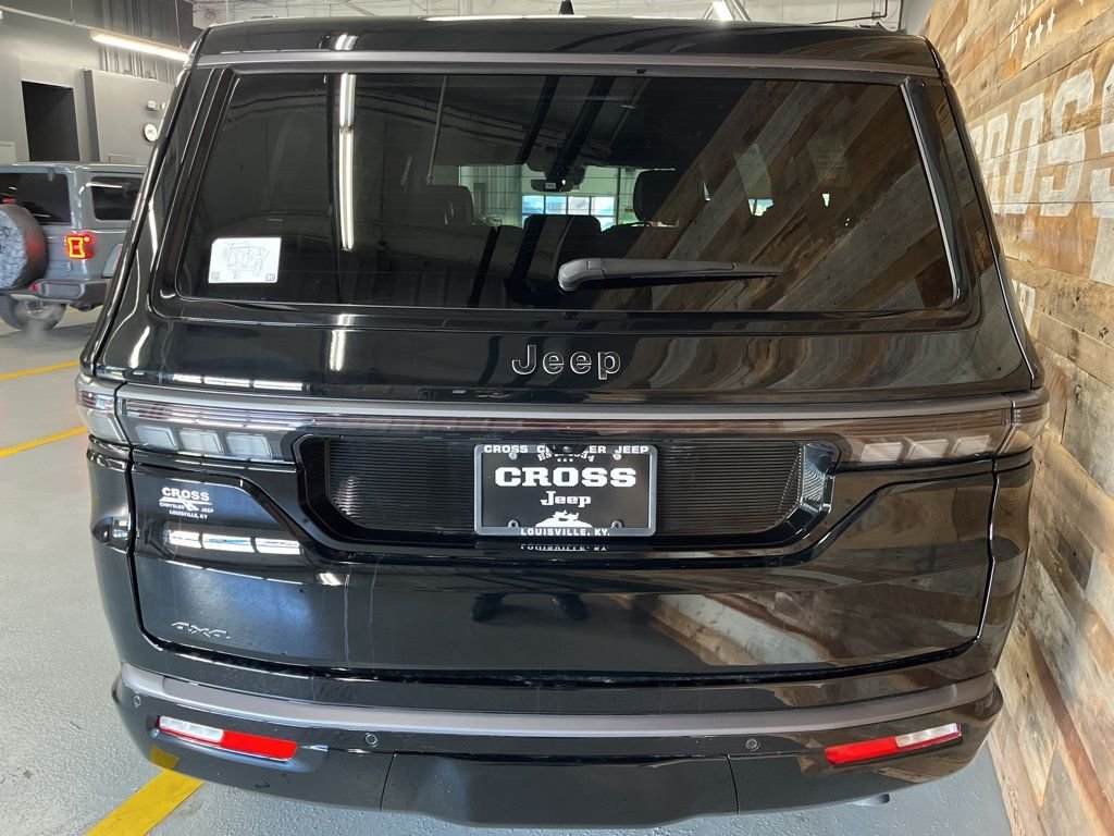 New 2026 High Gloss Black Jeep Limited Altitude image 23