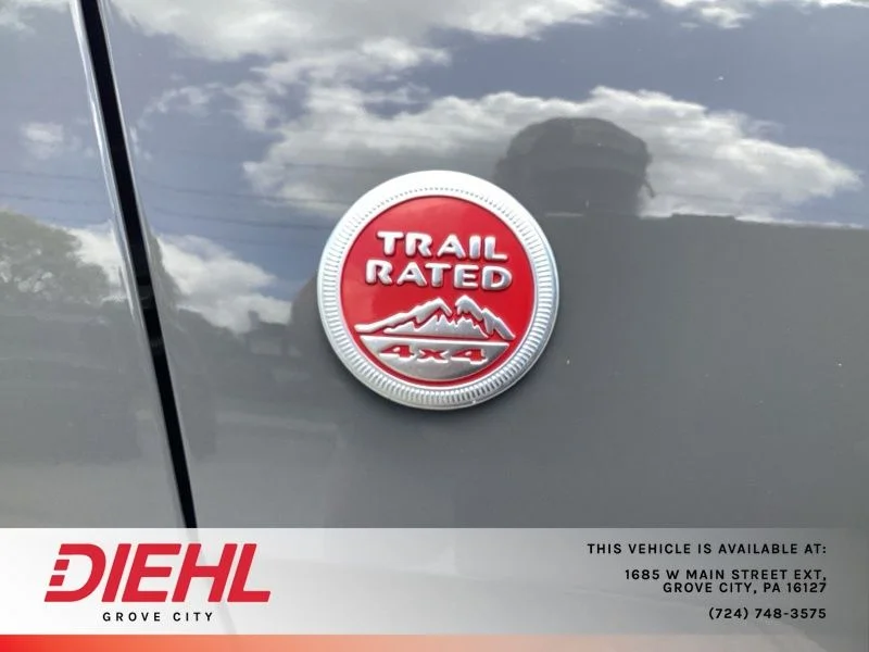 Used 2019 Gray Jeep Trailhawk image 11