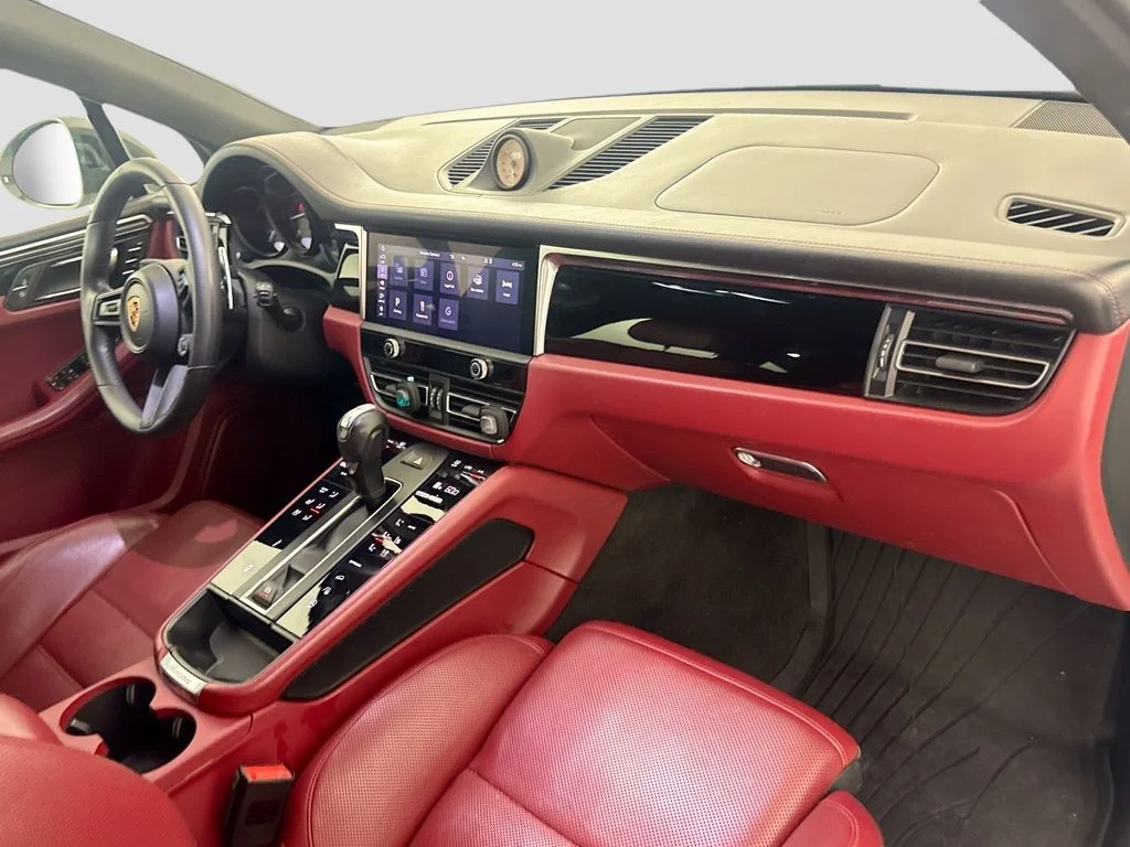 Used 2023 White Porsche T image 33