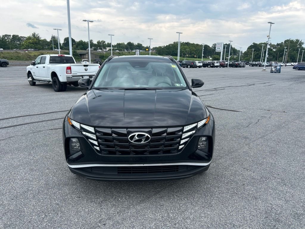 Used 2024 Black Hyundai SEL image 2