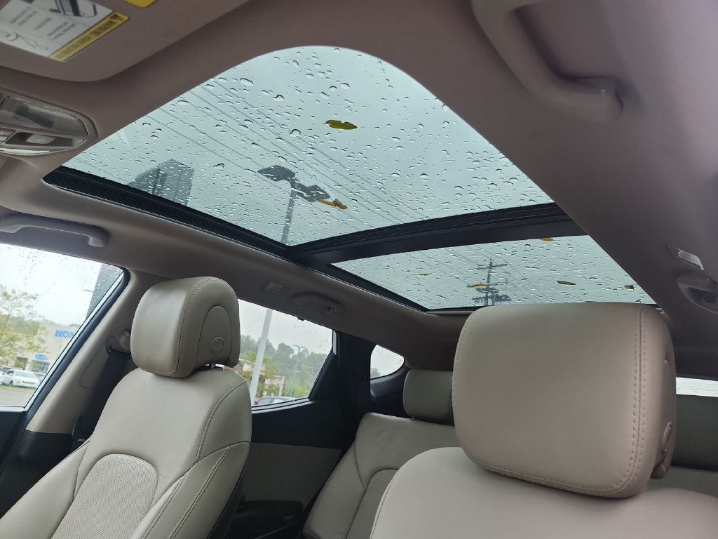 Used 2018 White Hyundai 2.0T Ultimate image 25