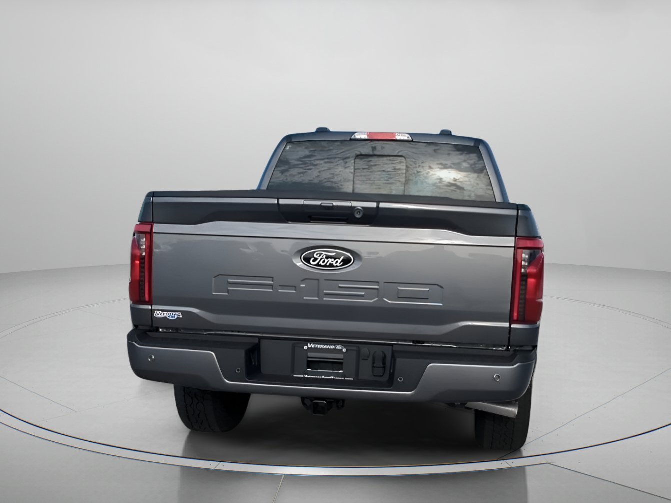 New 2026 Carbonized Gray Metallic Ford XLT image 22