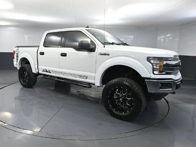 Used 2020 White Ford XLT image 1
