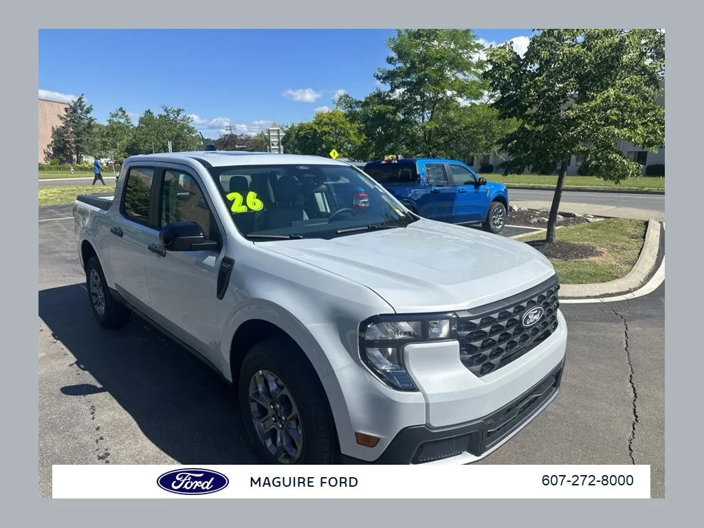 New 2026 White Metallic Ford XLT image 1