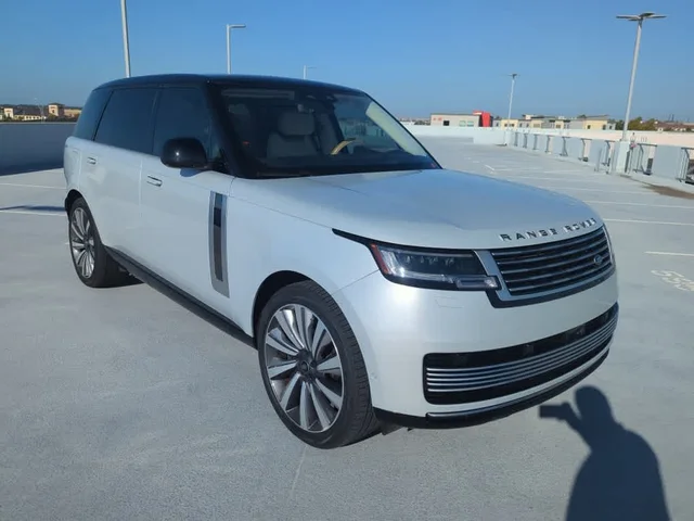 Certified Pre-Owned 2023 Land Rover Range Rover SV