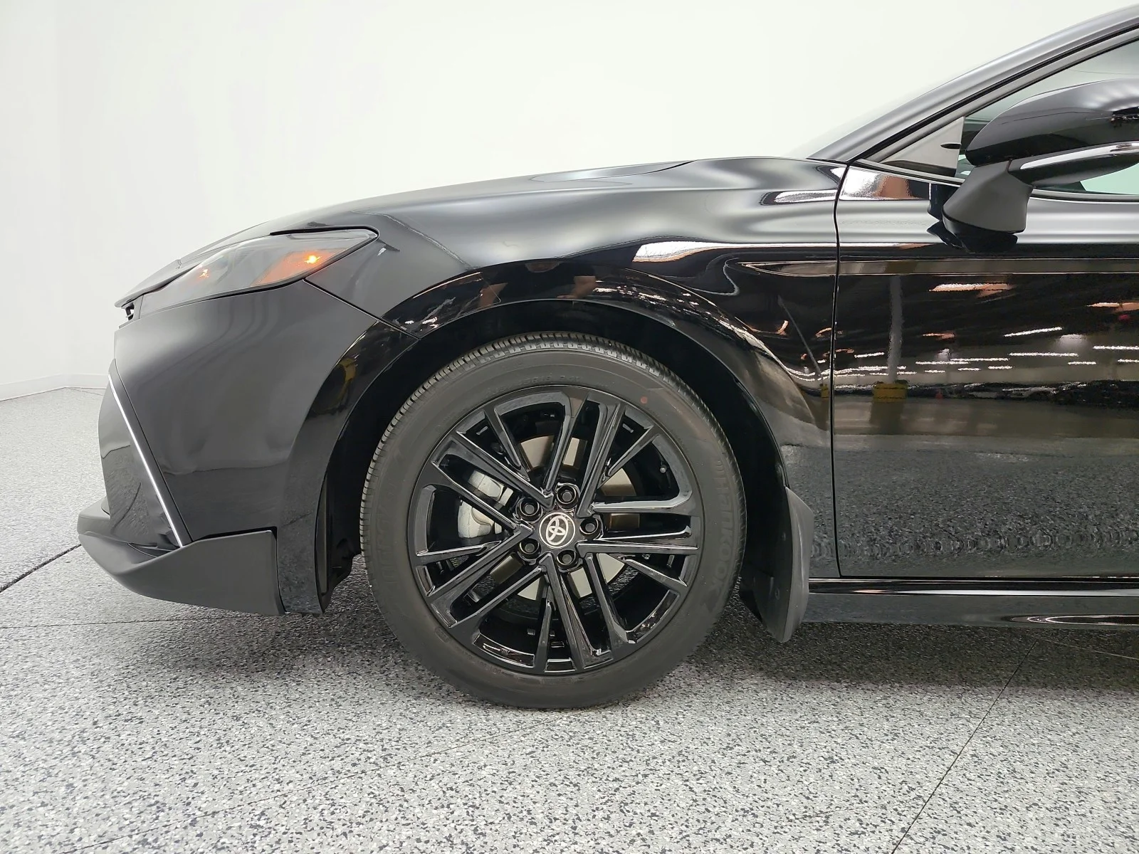Used 2025 Midnight Black Metallic Toyota SE (Natl) image 21