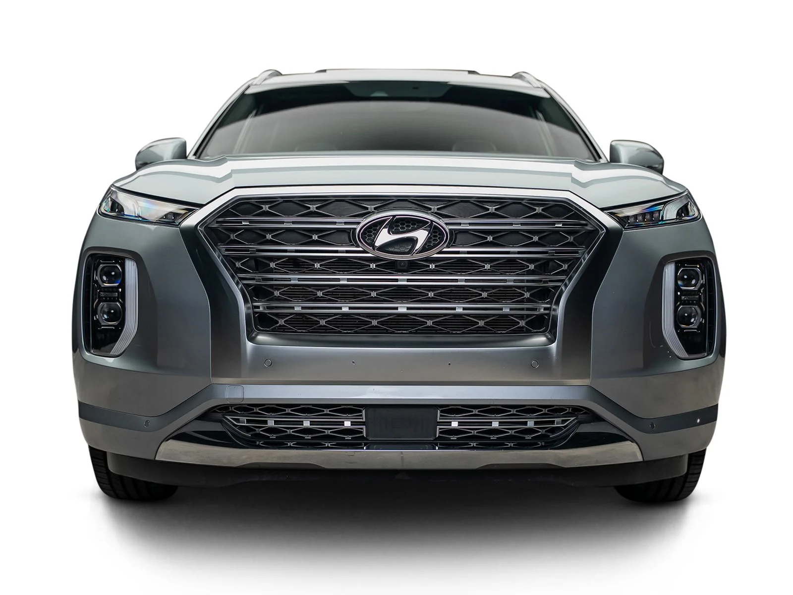 Used 2020 Silver Hyundai Limited image 2