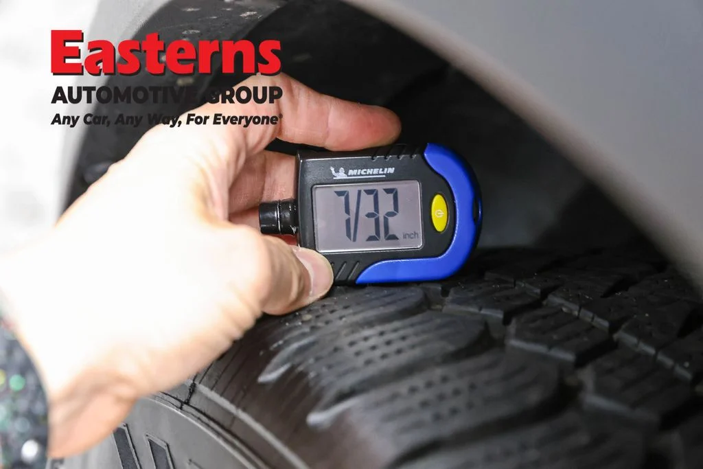 Used 2022 Gray Nissan SL image 28