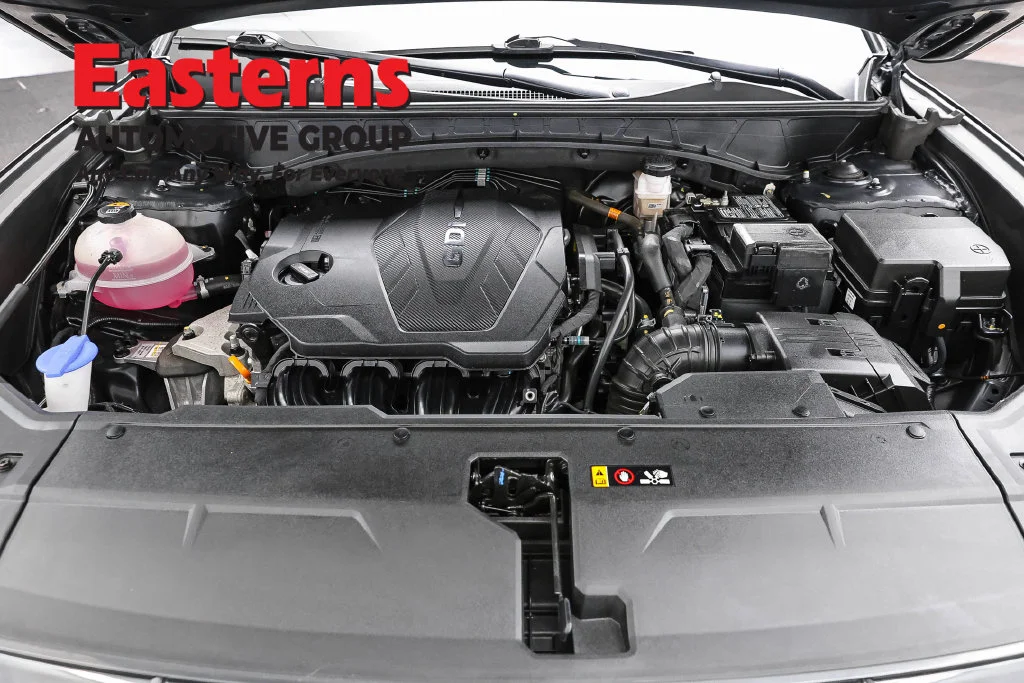 Used 2023 Black Hyundai SEL image 7