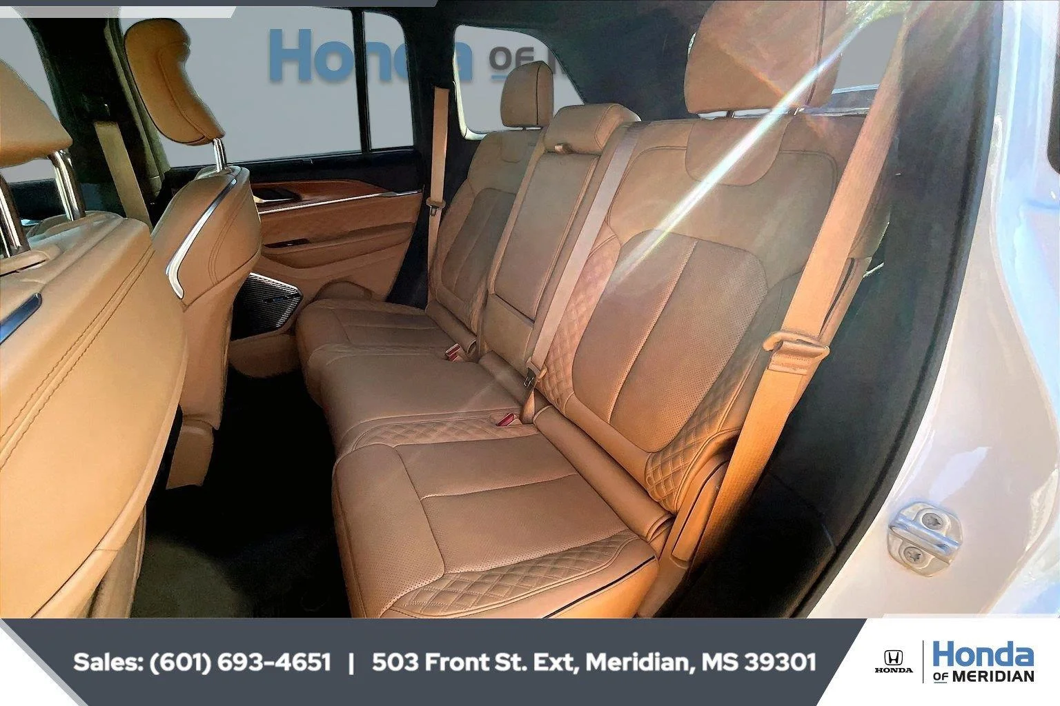 Used 2022 Bright White Clearcoat Jeep Summit Reserve image 19
