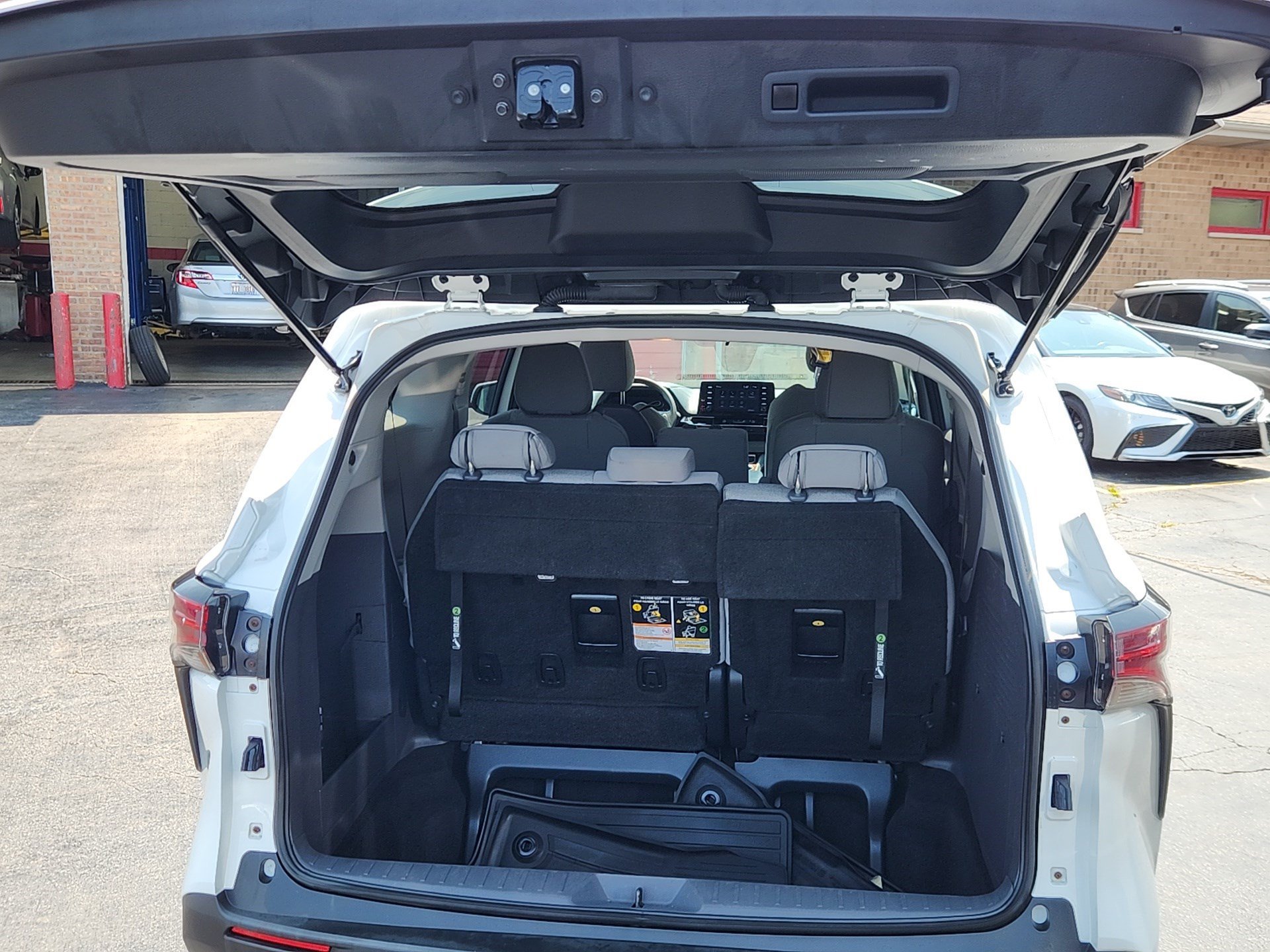 Certified Used 2022 White Toyota LE image 26