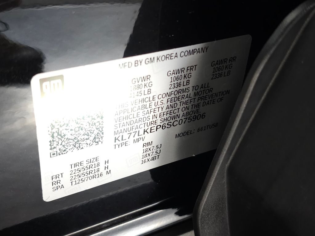 Used 2025 Mosaic Black Metallic Chevrolet ACTIV image 31