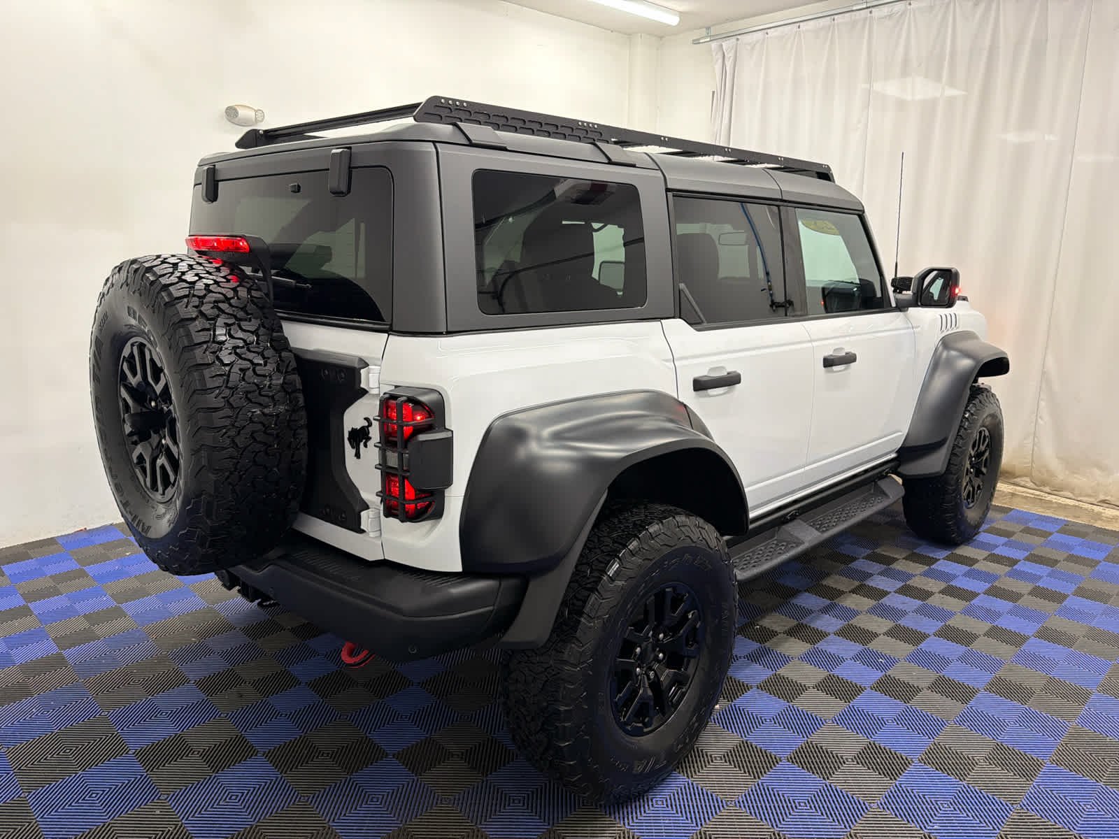 Used 2023 Oxford White Ford Raptor image 12