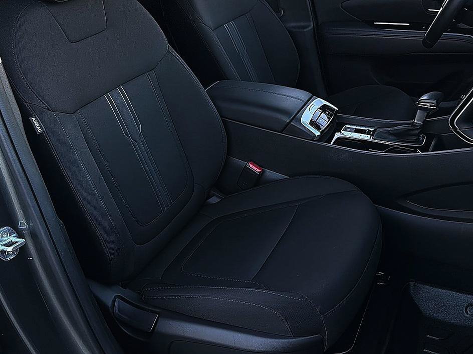 Certified Used 2022 Amazon Gray Hyundai SEL image 25