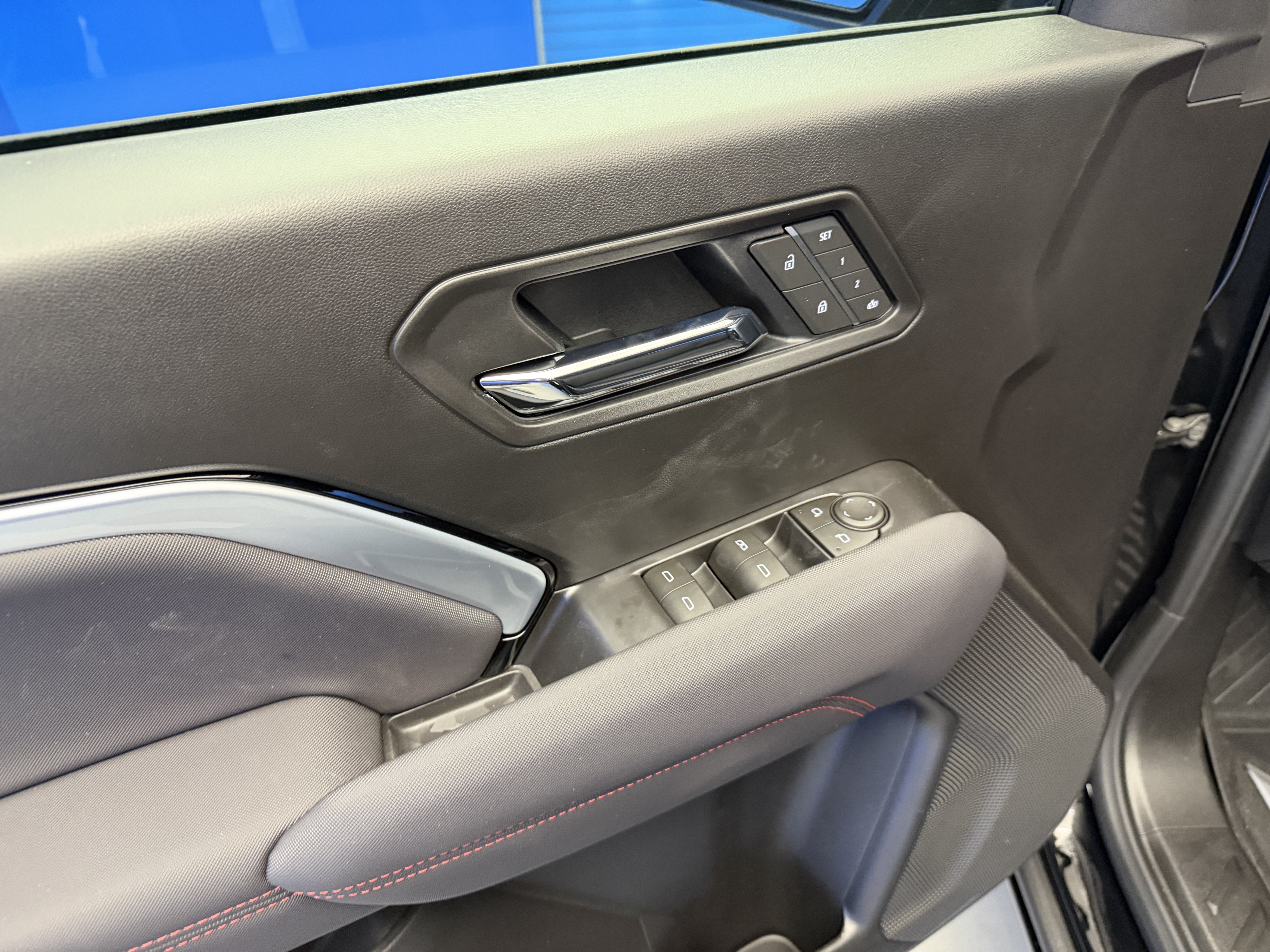 2026 Chevrolet Colorado Z71 - Photo 10