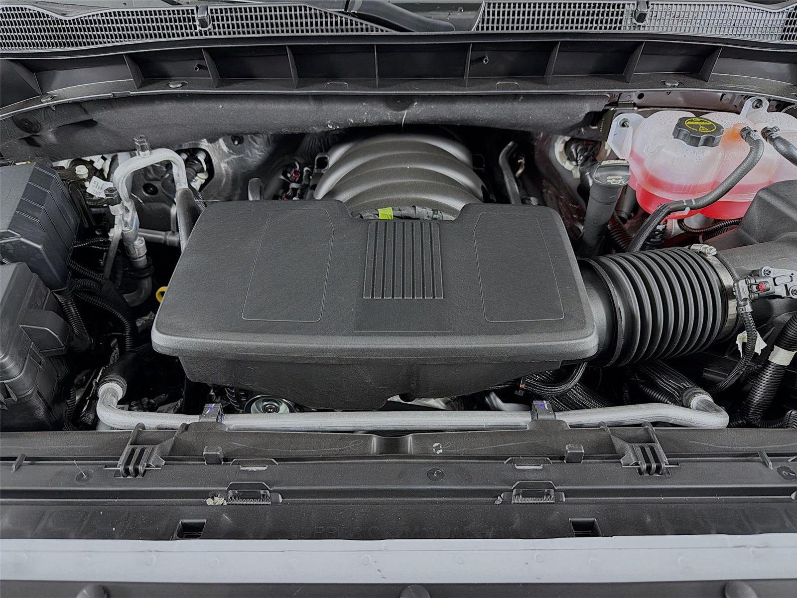New 2026 Glacier White Tricoat GMC SLT image 32