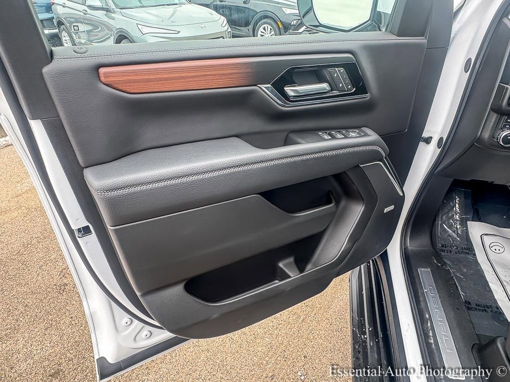 2025 GMC YUKON - Image 23