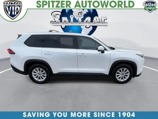 Used 2024 Beige Toyota XLE image 10